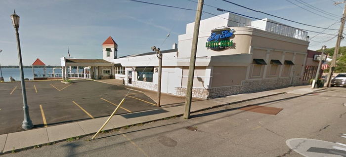Dick Morris Chevrolet (Walled Lake Chrysler Plymouth) - 2015 Street View